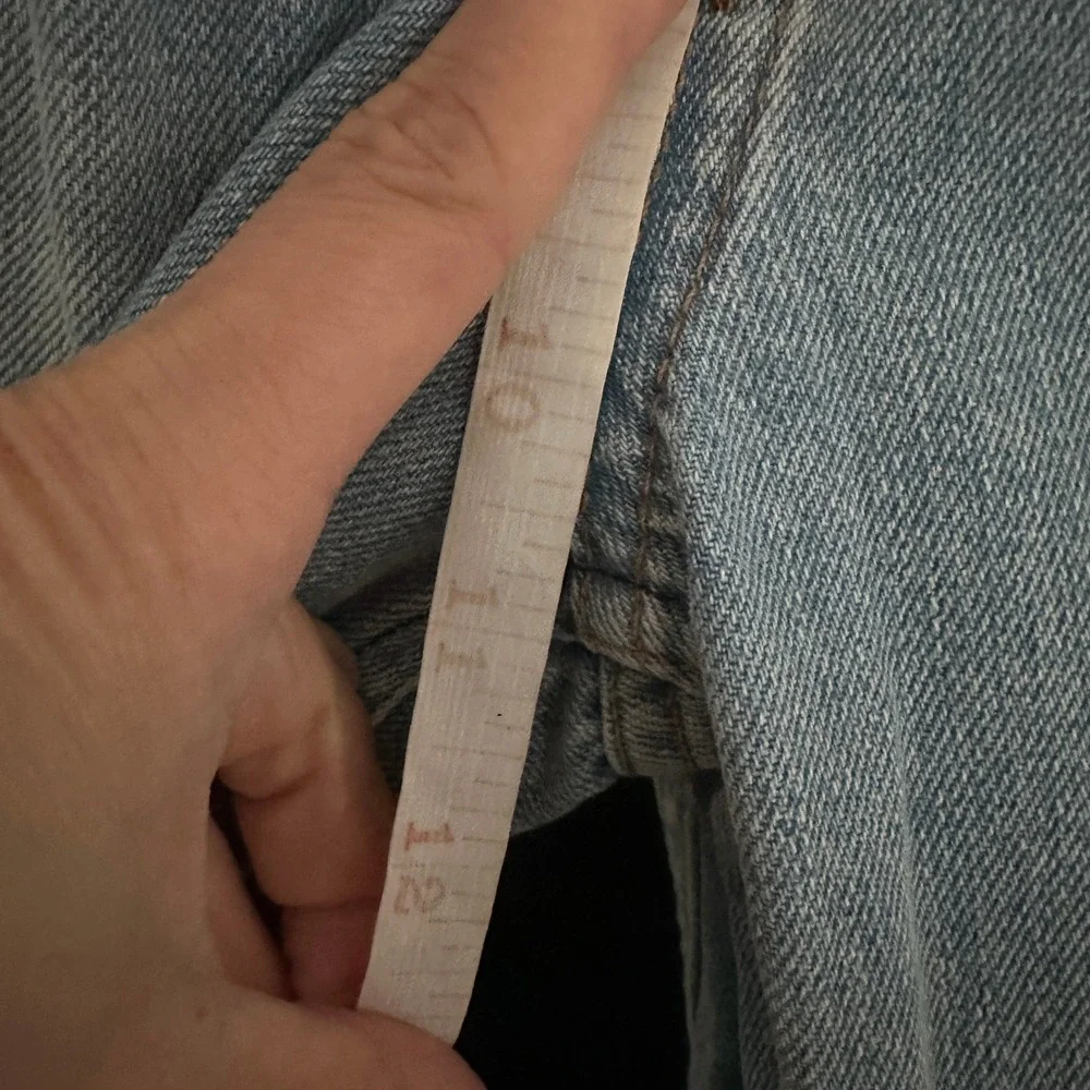 NWT Reformation Dawson Relaxed Jean Skye Destroyed Light Wash Denim Jeans 25